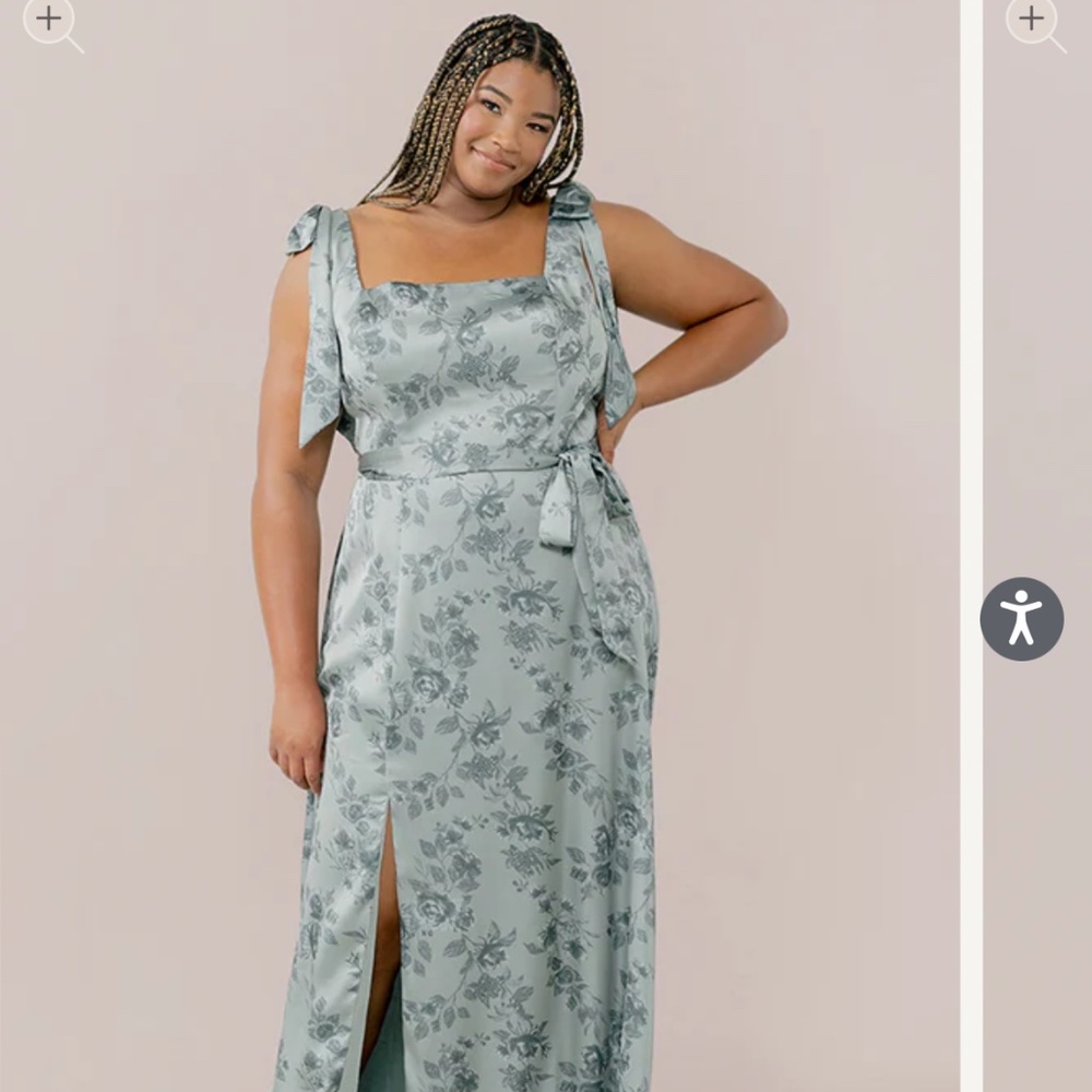 Reverly Stevie Satin Floral Print Dress